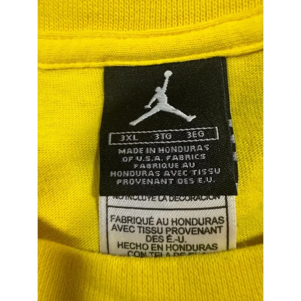 Vintage Jordan Brand Flight Michael Jordan T-Shirt Yellow Mens XXL Tee 90s‎